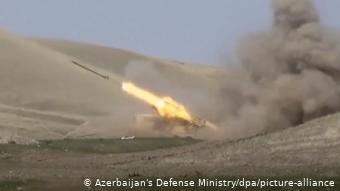 Азербайджанская ракета, выпущенная в сторону линии соприкосновения в регионе Нагорного Карабаха