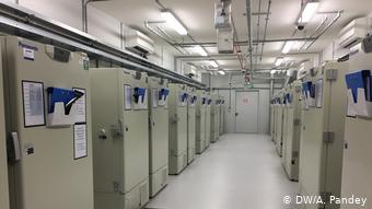 Компания UPS установила мощные холодильники для вакцин в нидерландском Рурмонде