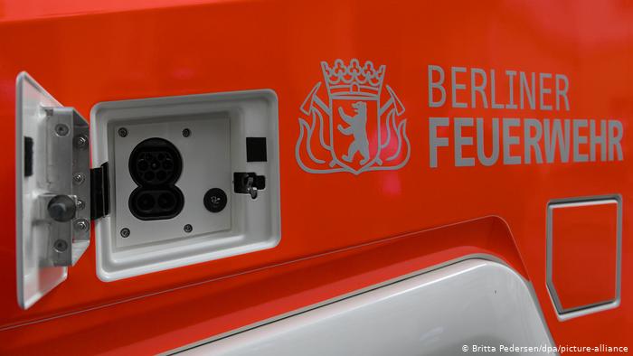 Пожарный электромобиль в Берлине 