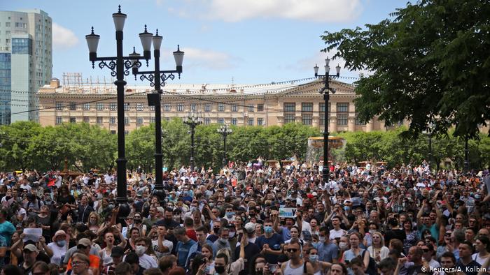 Протестная акция в поддержку Сергея Фургала, занимавшего в момент проведения мероприятия должность губернатора Хабаровского края, в Хабаровске, 11 июля 2020 года.