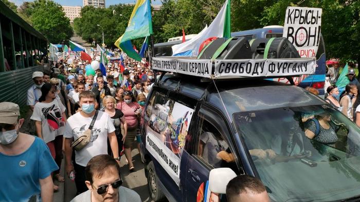 Фургаломобиль: один из главных символов протестов в Хабаровске