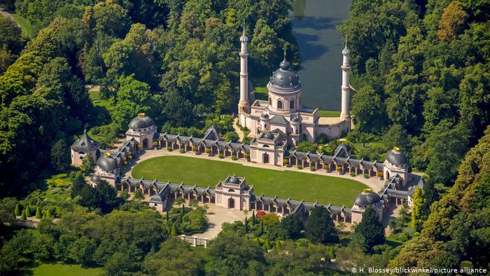 Мечеть в парке Шветцингенского дворца