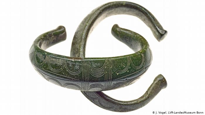 Бронзовые браслеты, 1300-800 годы до н.э.