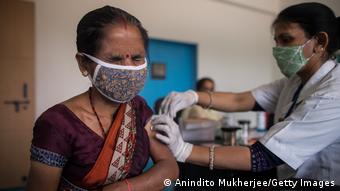 Вакцинация от коронавируса в Индии 