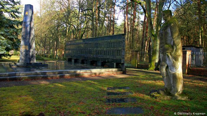 Советское воинское кладбище в Штендале