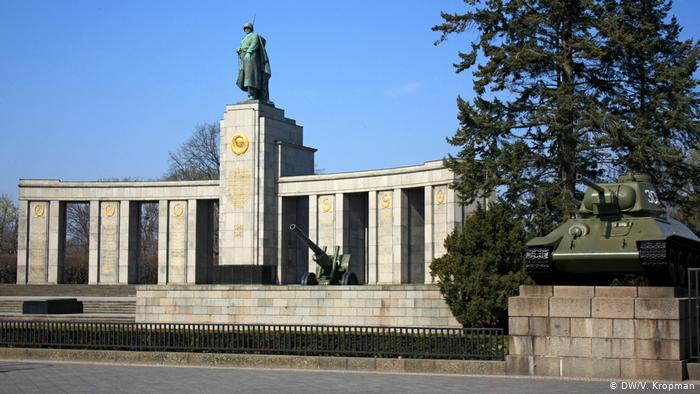 Мемориал павшим советским воинам в берлинском Тиргартене 