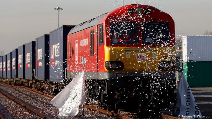Großbritannien Erster Güterzug aus China trifft nach 18 Tagen in London ein (Reuters/S. Wermuth)
