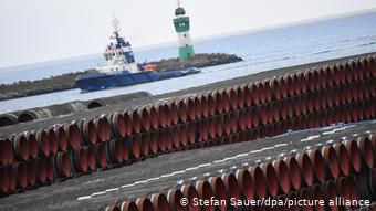 Трубы для проекта в порту Мукран на немецком острове Рюген