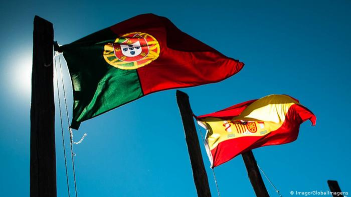 Флаги Португалии и Испании