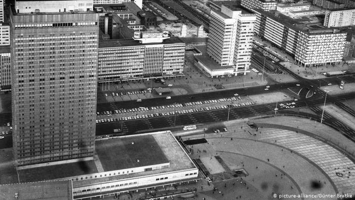 Высотные здания на Александерплац в 1972 году