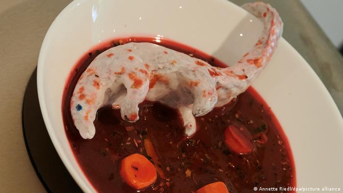 Суп из панголина - блюдо китайской кухни