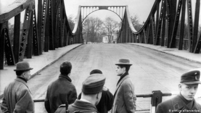 Глиникский мост, 10.02.1962