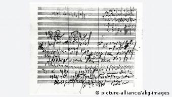 Так выглядят рукописные черновики Бетховена