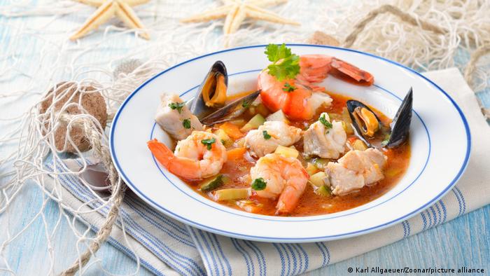 Рыбная кухня Германии - рыбный суп с креветками