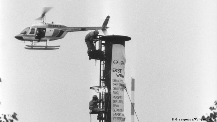 1981: активисты Гринпис поднялись на трубу химического завода Boehringer в Гамбурге.
