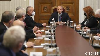 Президент Болгарии Румен Радев на одном из совещаний 