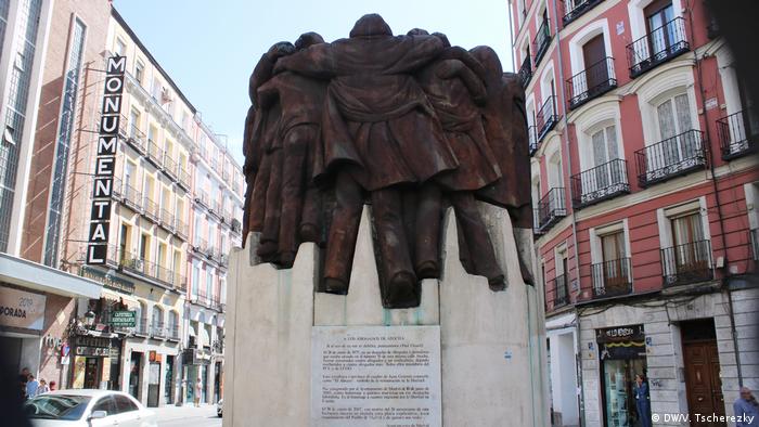 Памятник в Мадриде левым активистам, убитым сторонниками Франко 