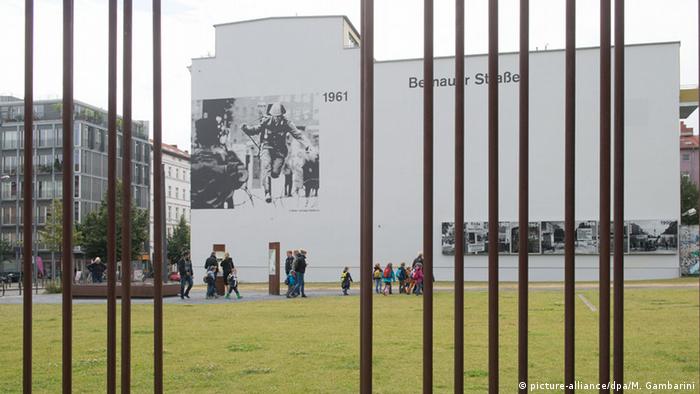 Мемориал Берлинской стены на улице Бернауэр штрассе