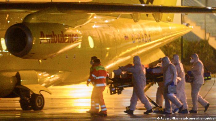 Тяжелобольных пациентов самолетом перевозят из Баварии в Бремен
