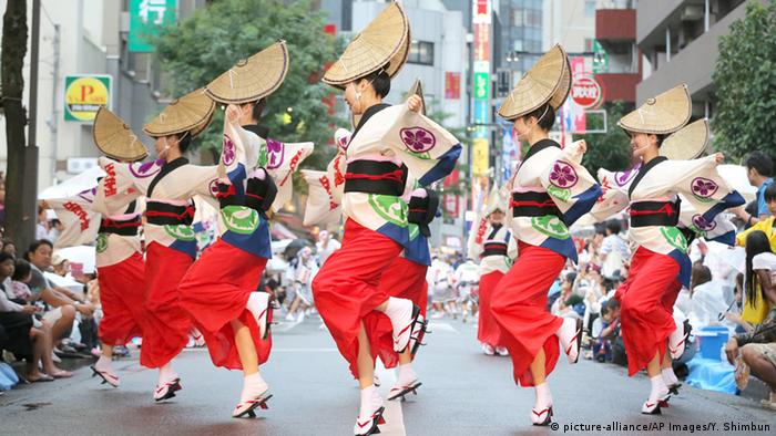 Танцоры в Токио
