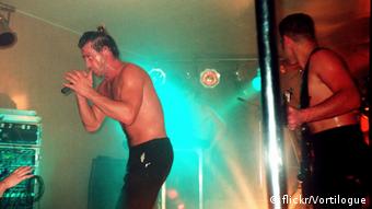 Тиль Линдеман на концерте Rammstein в 1994 году