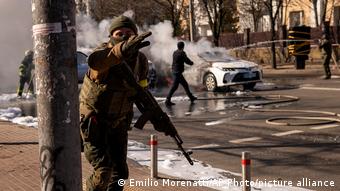 Военнослужащие ВСУ на улицах Киева