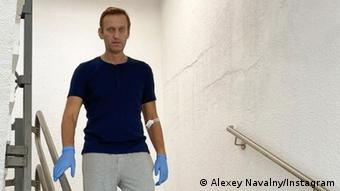 Алексей Навальный в берлинской клинике Шарите после отравления Новичком в России 