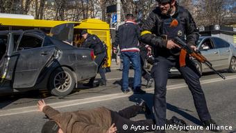 Досмотр подозрительного автомобиля, Киев, 28 февраля