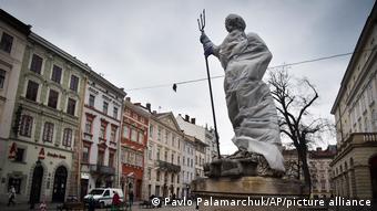 Защита памятников культуры во Львове