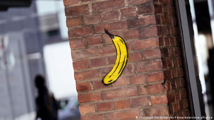 Стандартный банан Томаса Баумгертеля
