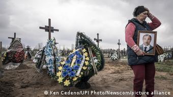 Похороны погибших в Буче, апрель 2022 года