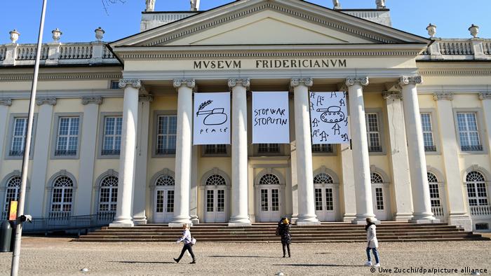 Музей Фридерицианум - главная экспозиционная зона выставки documenta