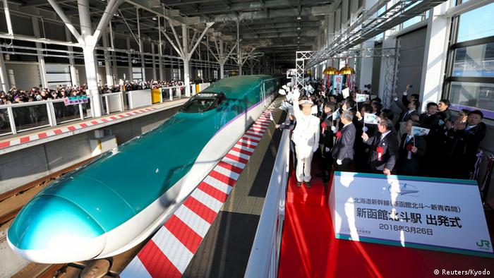 Японский скоростной поезд Синкансэн