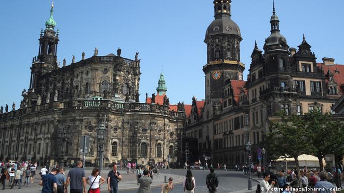 Deutschland Dresden Katholische Hofkirche