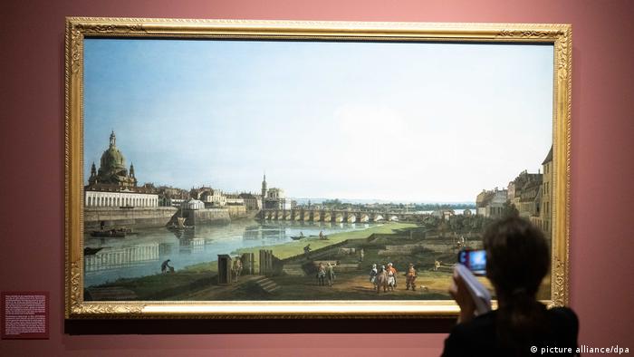 Бернардо Беллотто (Каналетто). Дрезден с правого берега Эльбы под мостом Августа (1747)
