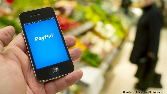 Символ системы PayPal в телефоне