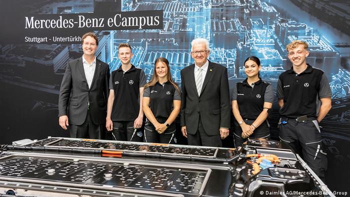 Торжественный старт сооружению в Штутгарте исследовательского и конструкторского центра Mercedes-Benz eCampus